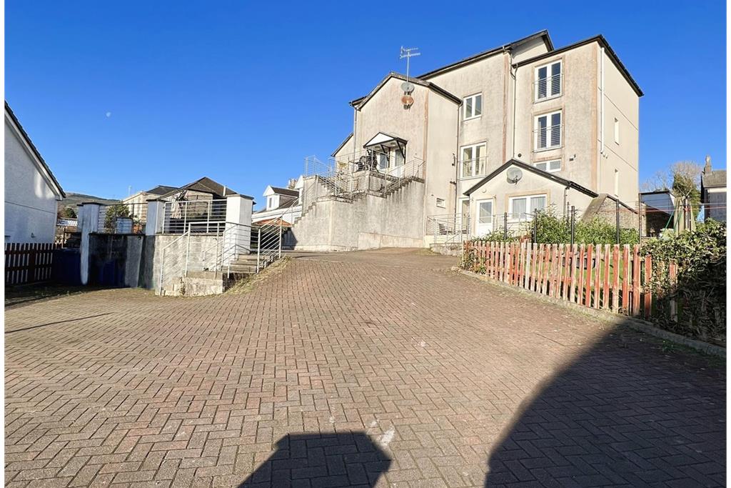 Maisonette for sale in West Scotland