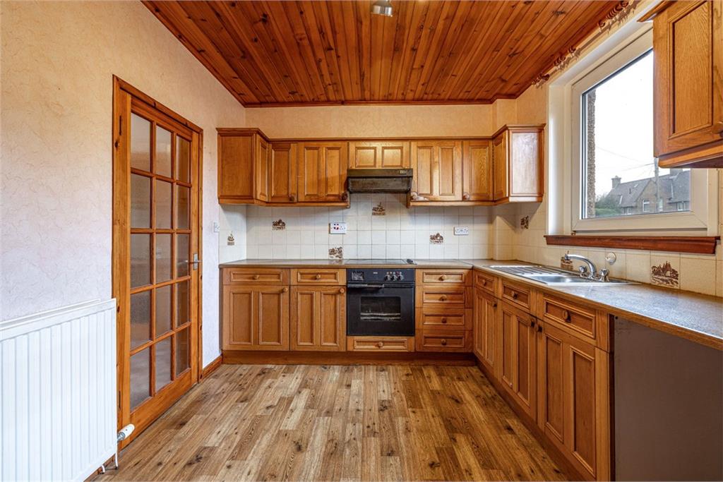 3 bed end terraced house for sale in St Boswells