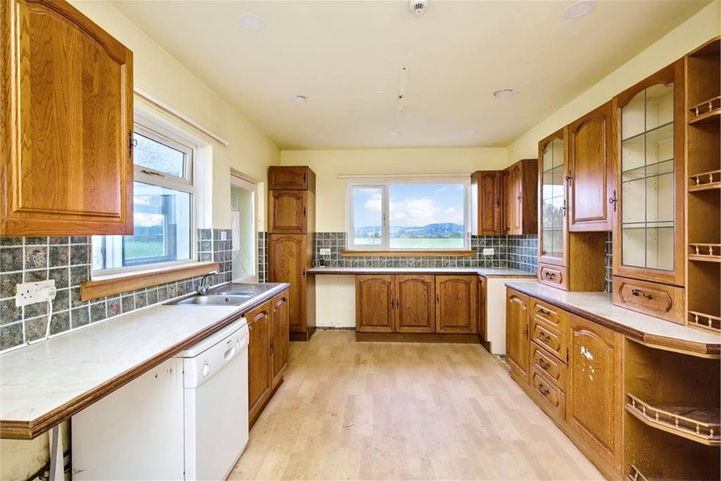 2 bed cottage for sale in Newburgh