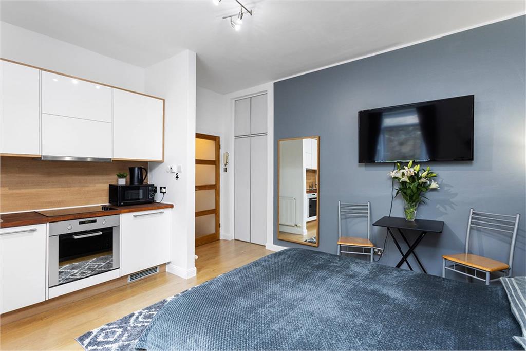 50/2 Drum Street, Gilmerton, Edinburgh, EH17 8RN