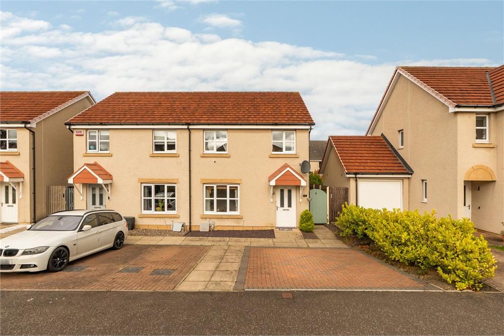 4 Hillend Place, Winchburgh, EH52 6WE