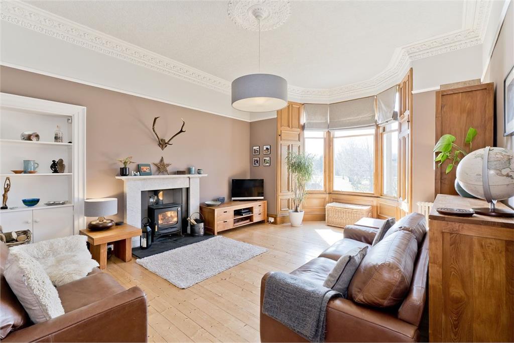 Rosemount, Innerleithen Road, Peebles, EH45 8BE