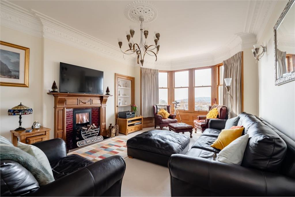 39 3F2 Merchiston Crescent, Edinburgh, EH10 5AH