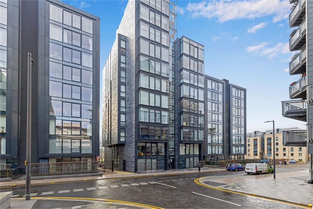 Prestigious living overlooking The Meadows at Quartermile